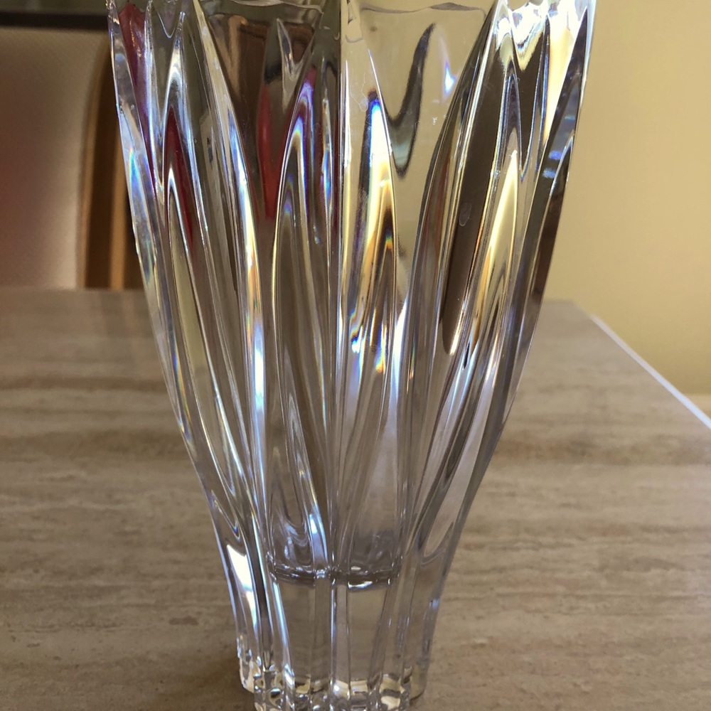 Like-New Mikasa Crystal Vase